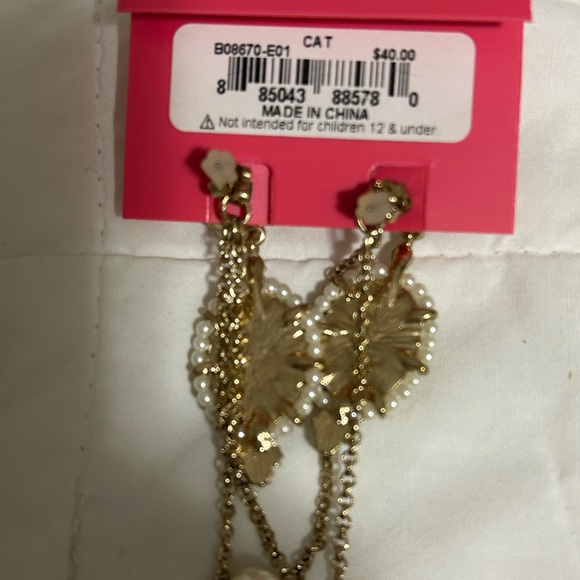 Cat dangle earrings Preowned - Picture 2 of 4